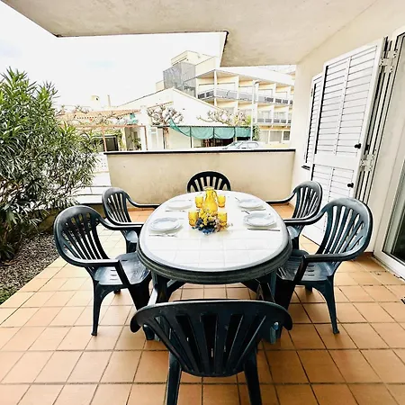 Апартаменты 3277 Platja 6 112 , En 1ª Linea De Playa, La Mas Espaciosa De Roses. Disfrutara Del Olor Del Mar, De La Arena Bajo Sus Pies, Del Aire. . . - Es-258-17 Росас